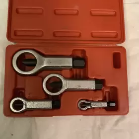 Garage-pro 81-2050 - Nut Splitter Set 4 Pc