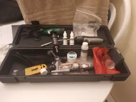 E100032 Glasweld Eco Vac Windshield Repair Kit With Uv Curing Light. Need New Resins