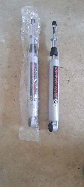 660773 Rough Country Toyota 4runner 2003-2009 Rear Shock Absorber