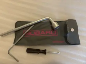 97010sc000 Subaru 2009 - 2013 Forester Emergency Tire Wrench Tool Tow Hook Set