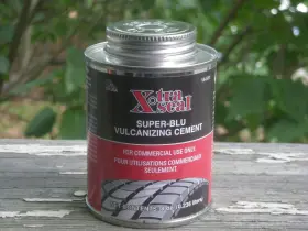 14-511 Xtra Seal Super-blu Vulcanizing Cement 8oz